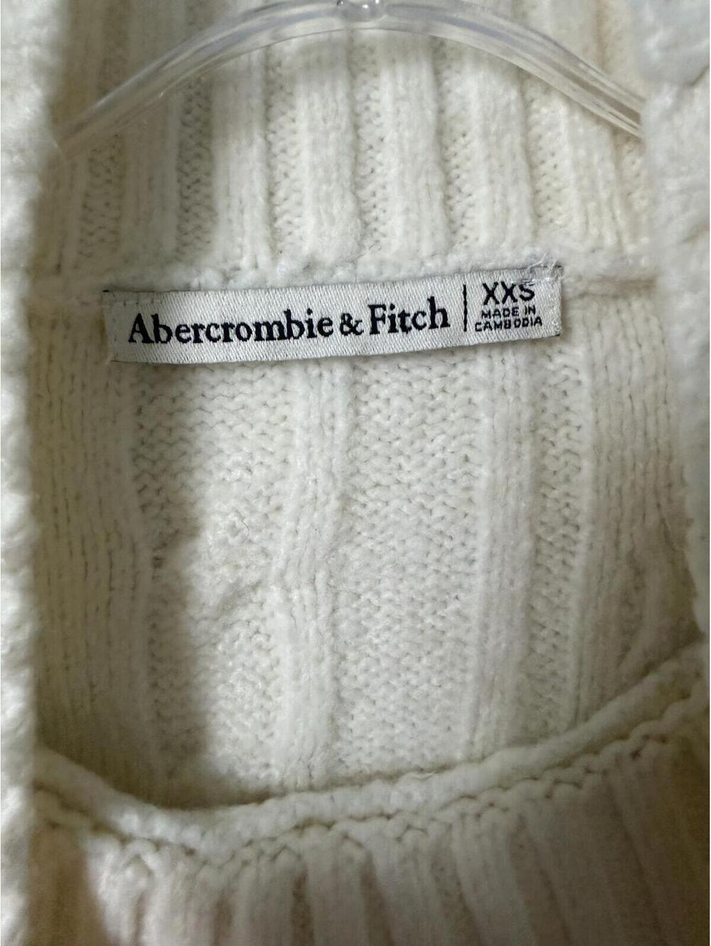 Abercrombie & Fitch NWT Long Sleeve Mock Neck Cable Knit Crop Sweater Size XXS - Picture 5 of 8